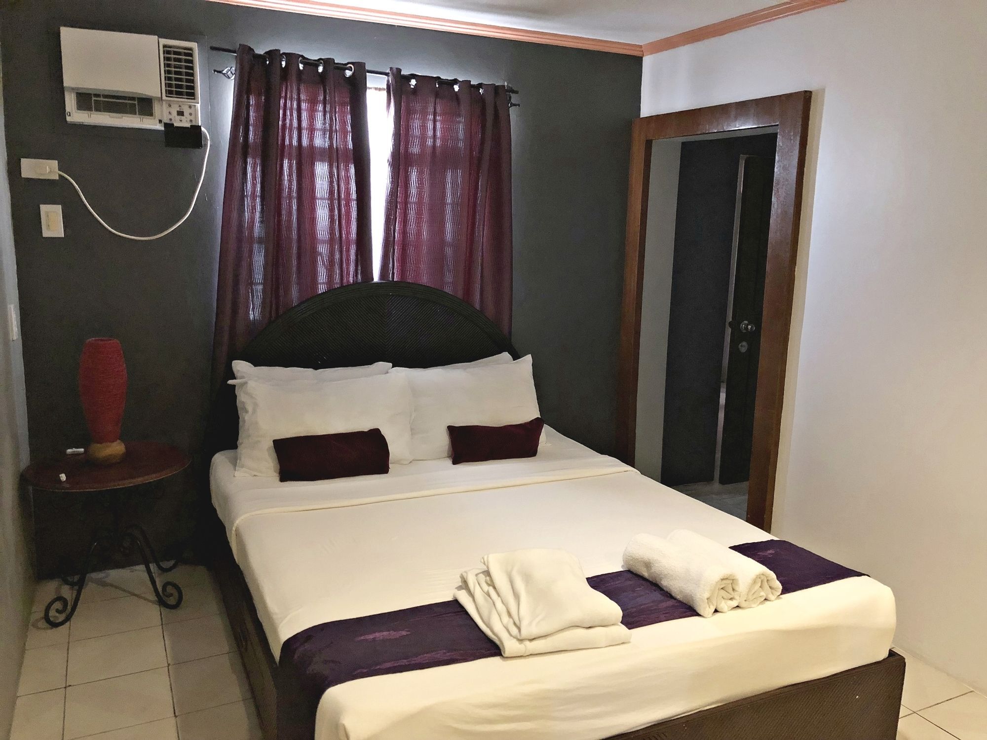 Daj Suites Boutique Hotel Tagaytay City Exterior photo