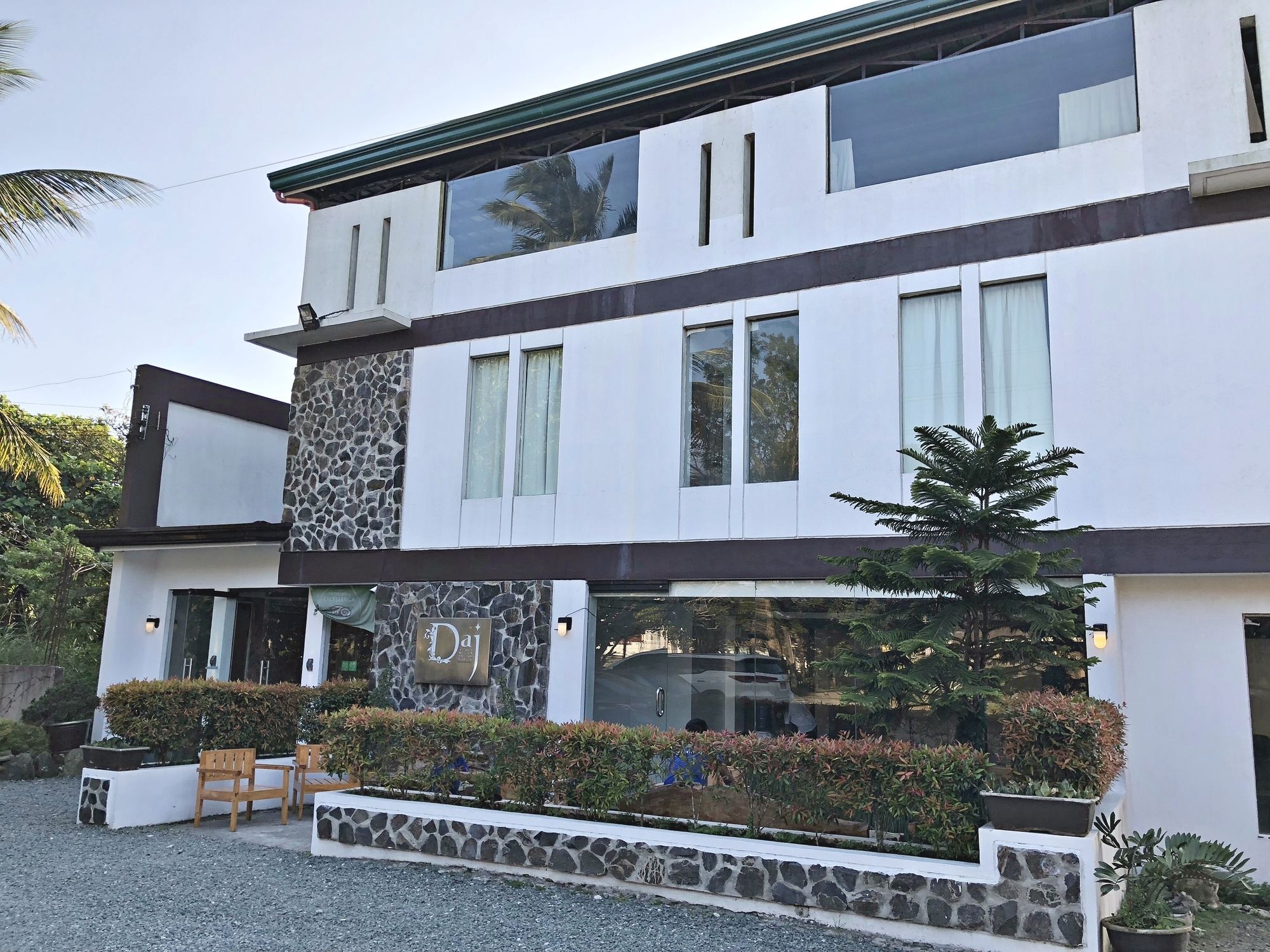 Daj Suites Boutique Hotel Tagaytay City Exterior photo