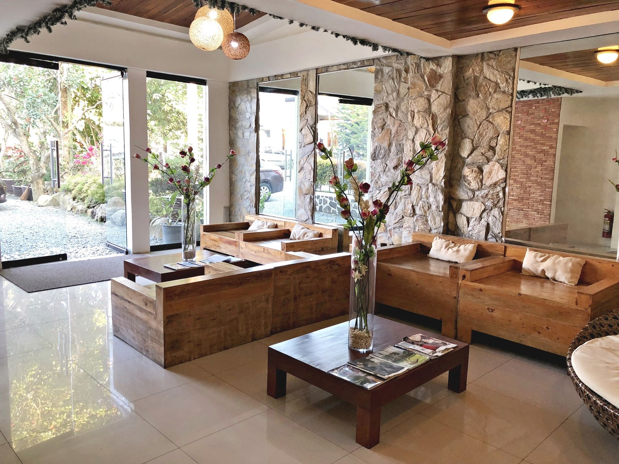 Daj Suites Boutique Hotel Tagaytay City Exterior photo